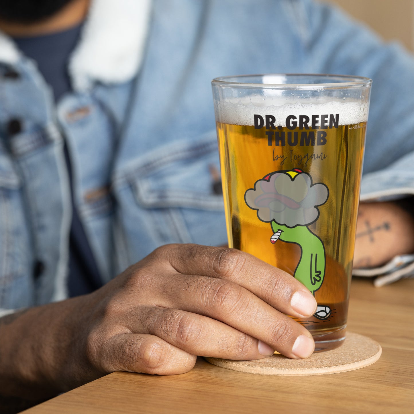 Dr. Green Thumb Shaker pint glass